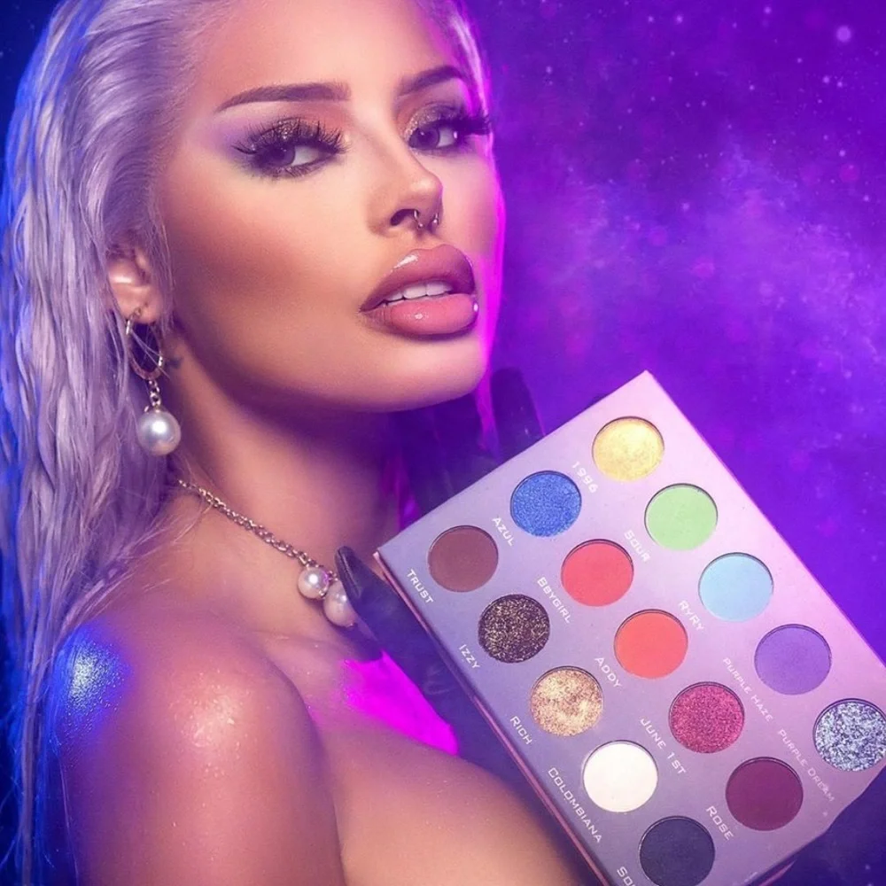 ✨ ILLUMINATI X ISA GLAM EYESHADOW PALETTE